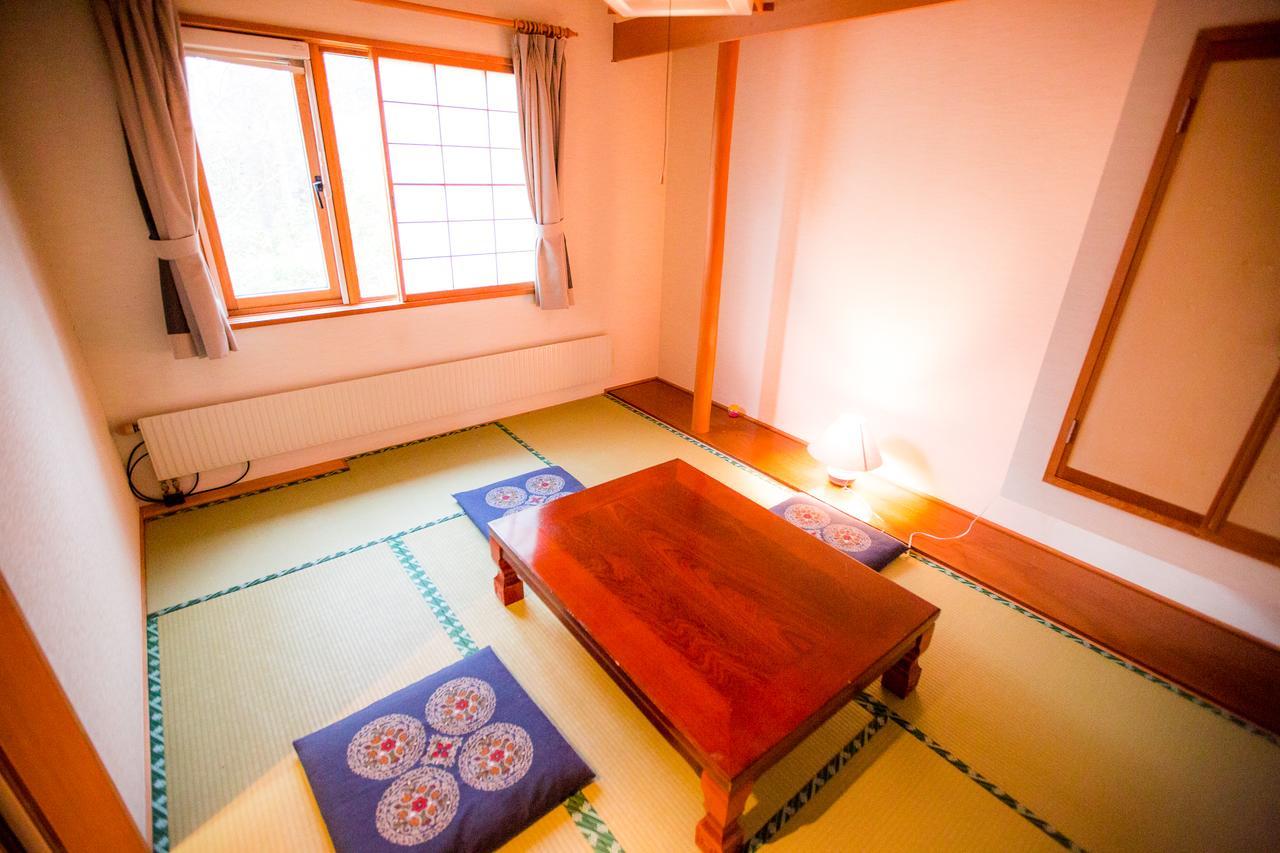 Rusutsu Lodges Pension Lilla Huset Нисэко Экстерьер фото