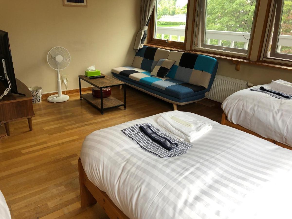 Rusutsu Lodges Pension Lilla Huset Нисэко Экстерьер фото